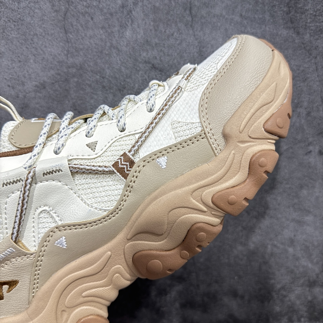 图片[6]-【公司级】FILA FUSION 斐乐潮牌防滑耐磨轻便运动鞋 FUSION 系列 传承了 FILA 的百年基因，融入年轻运动及潮流文化，成为引领变革、创新突破的一代。以“1+N” 的跨界合作模式重现经典的同时创造经典。带来最出其不意的跨界合作惊喜。同时，FILAFUSION把FILA 的 DNA 融入到定制体验里，你可以随心制造厲于你的产品。FILA FUSION 的鞋家族涵盖了老爹鞋、跑步鞋、网球鞋、季节款。风格复古新潮，满足了时尚人士出行及各类运动的搭配需求，成为当下年轻人筷拥的鞋类品牌之一。FILA FUSION 走进年轻人的世界，通过年轻人运动，街舞，滑板，篮球，展现 FILA FUSION 的潮流态度和年轻文化。FILA FUSION 认为末来属于引领变革、创新突破的年轻一代，让我们一起构成 FILA 未来的蓝图吧！ 尺码：36-45-选品中心