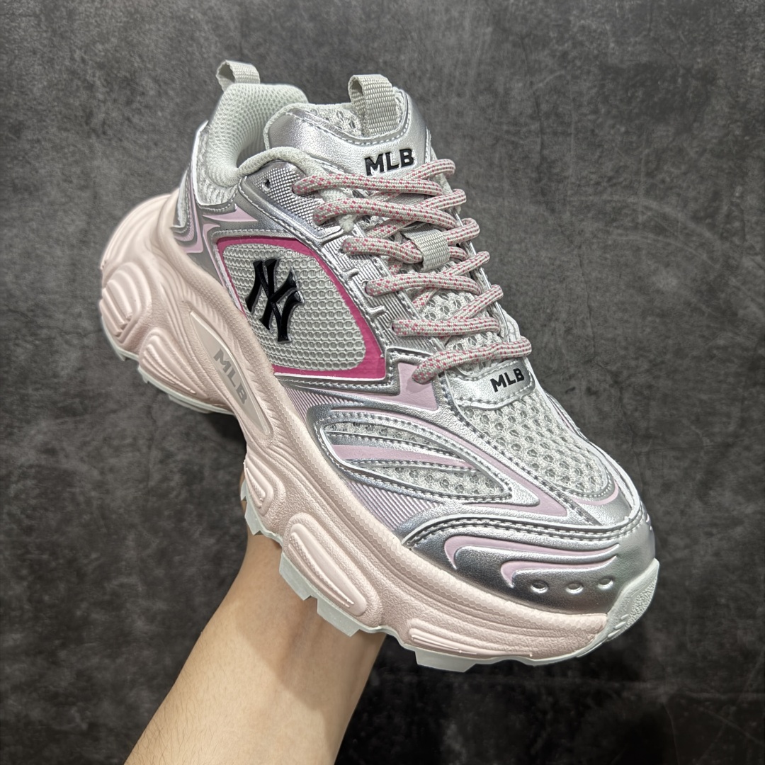 图片[3]-【纯原订单】MLB Winner Chunky 25新款 NY百搭舒适休闲潮流运动厚底增高 防滑耐磨 低帮 老爹鞋 男女同款 银色 潮流厚底时尚街头赛博老爹鞋 MLB官方同步出货 虞书欣等众多潮流明星同款 高弹双层MD大底 原楦原档案数据开发版型（完美鞋头弧度/后套收口效果🆚市面文案版本‼️） 原厂立体填充鞋舌海绵 中底注胶孔原数据开发模具大底原厂转印标市面上唯一纯原版本 原材料打造 内增高6cm 原厂1：1模具开发 原厂进口纳米材质 原盒雷射防伪标包装 天猫订单品质 官网尺码：35 36 36.5 37.5 38 38.5 39 40 40.5 41 42 42.5 43 44 45-选品中心