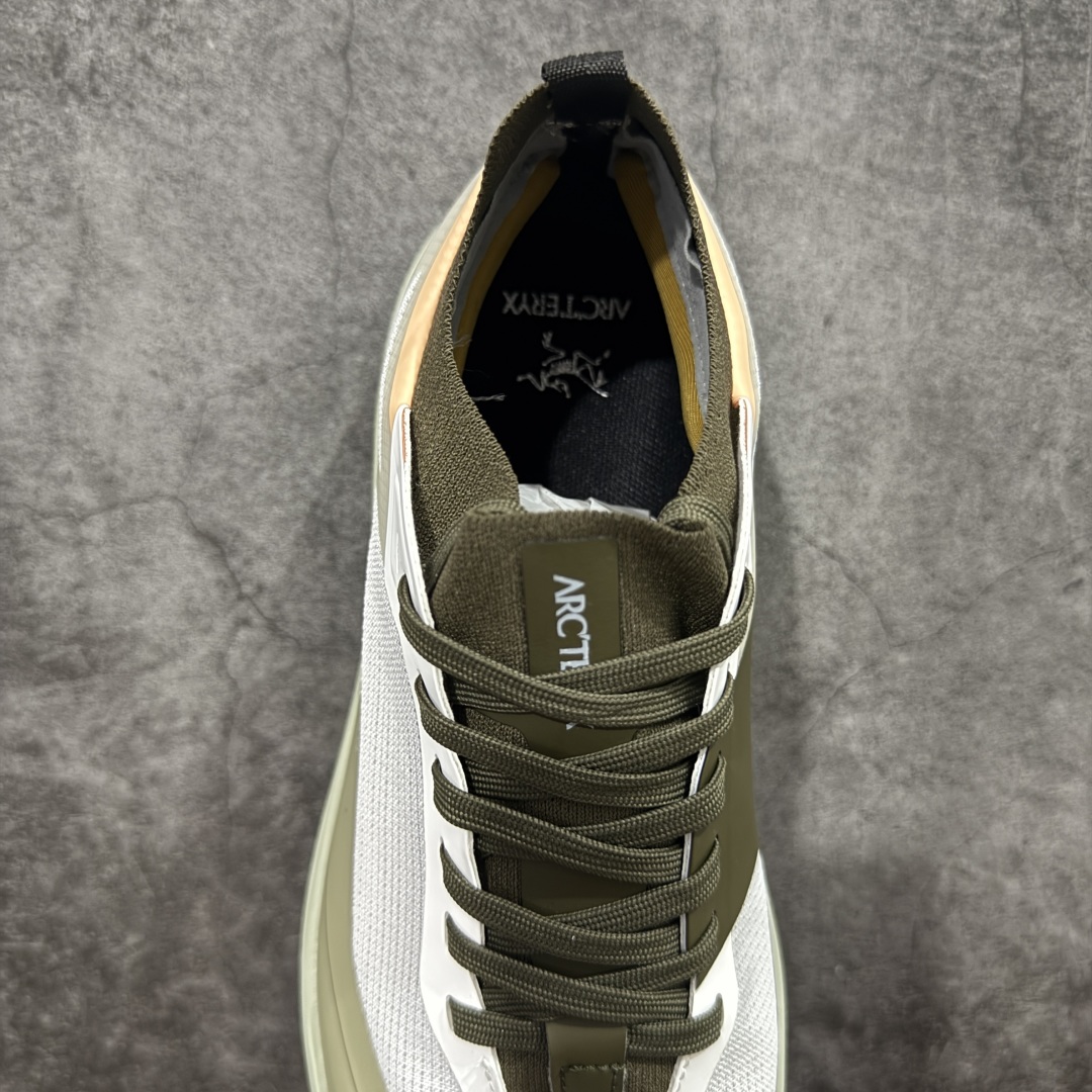 图片[8]-【公司级】Arcteryx SYLAN 始祖鸟户外防水透气低帮徒步登山鞋 Arcteryx中文名始祖鸟 加拿大户外服饰品牌 1989年创立于加拿大温哥华 始祖鸟来自加拿大海岸山脉 植根高山的专业户外品牌 始终秉承对精湛设计和工艺孜孜以求的准则 从1989年创立至今 Arcteryx始终不断在产品设计与做工上不惜工本 以满足始祖鸟的标准 品质、设计以及精简的理念造就了其良好的性能 并能满足严苛环境下的使用需求 尺码：39 40 41 42 43 44 45-选品中心