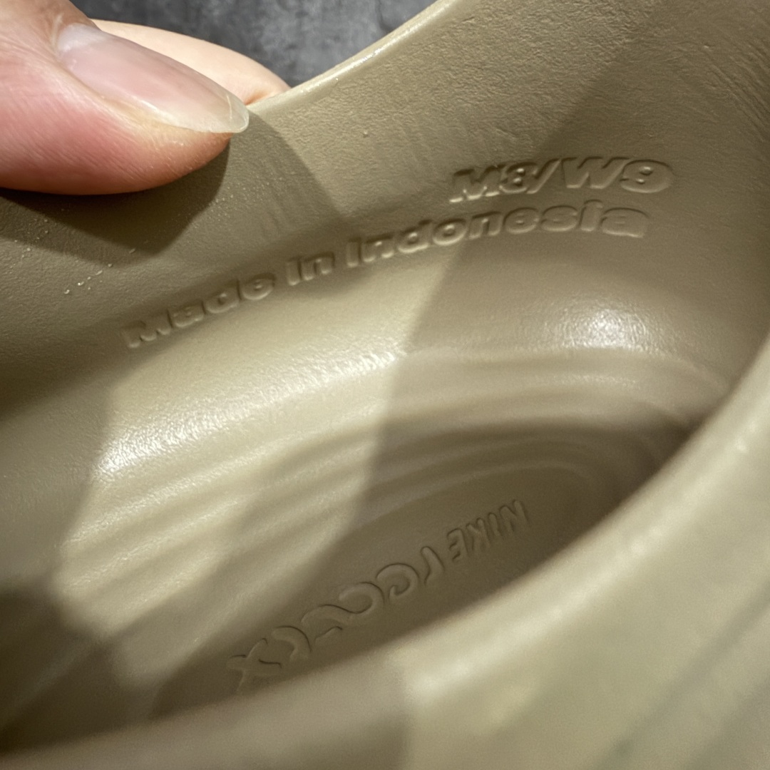  
【纯原版】NK Reactx Rejuven 8 新款夏季沙滩凉鞋拖鞋洞洞鞋 HV5060-200
