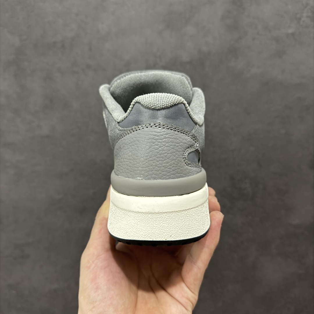 Adidas originals Forum 2000 CL 三叶草低帮 复古潮流休闲面包鞋 JS0997
