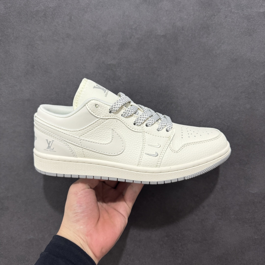280 【定制版】Air Jordan 1 Retro Low x Louis Vuitton 白银双小钩 XX3168-169