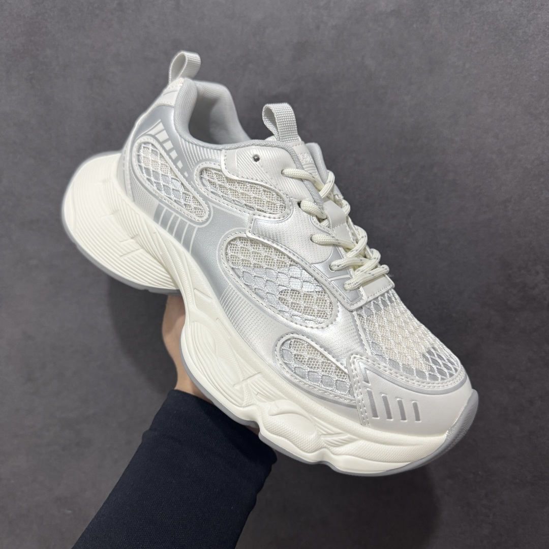 图片[3]-【公司级】GG-CC 林允同款 星河粒子 镂空休闲运动老爹鞋 春日踏青舒适度和少女感GGCC德训鞋界的白月光🌙 银白黄配色好温柔 镂空鞋面/组合月牙底 柔软有弹性的月牙底和增加舒适度显腿长的5cm内增高 长时间走路和站立都不累脚舒适度和少女感 尺码：35 36 37 38 39 40-选品中心