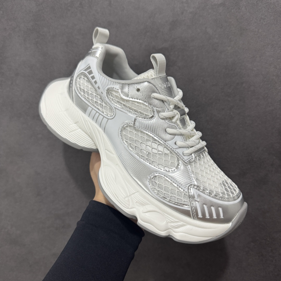 图片[3]-【公司级】GG-CC 林允同款 星河粒子 镂空休闲运动老爹鞋 春日踏青舒适度和少女感GGCC德训鞋界的白月光🌙 银白黄配色好温柔 镂空鞋面/组合月牙底 柔软有弹性的月牙底和增加舒适度显腿长的5cm内增高 长时间走路和站立都不累脚舒适度和少女感 尺码：35 36 37 38 39 40-选品中心