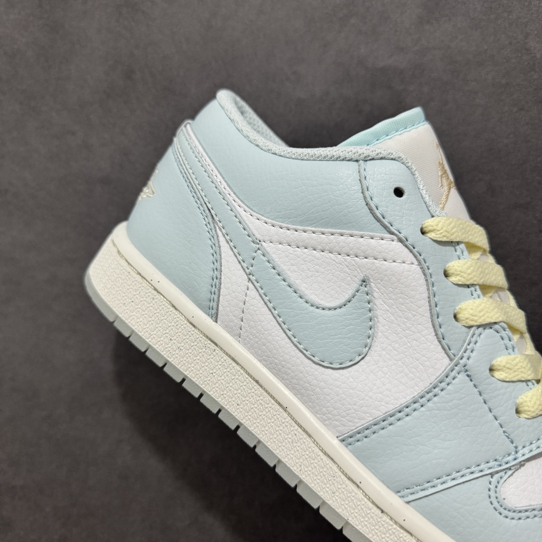 图片[6]-【定制版】Air Jordan AJ1 Low 低帮 白浅蓝 HJ5971-400 全新流水线出品 市场第二梯队最强版 全部原鞋开发 原楦原纸板开发 全鞋电脑针车 原厂内置全掌气垫 原盒内在原标 唯一Zp原版鞋带绑法 免检产品 全新2022版型 全头层皮料 完美零毛边处理 原厂配置全掌气垫 价格定位良心 新配色陆续出货 尺码：36 36.5 37.5 38 38.5 39 40 40.5 41 42 42.5 43 44 44.5 45-选品中心