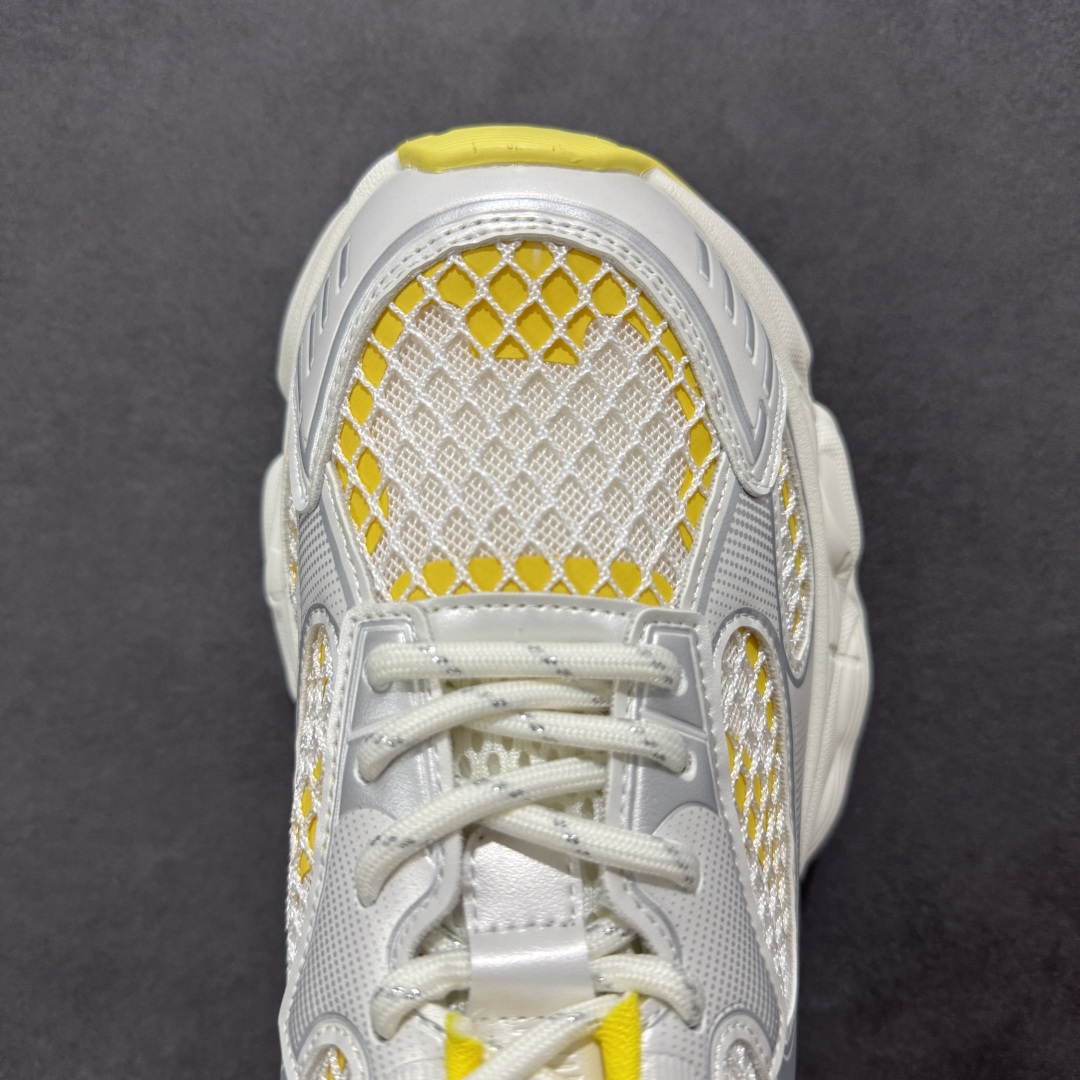 图片[8]-【公司级】GG-CC 林允同款 星河粒子 镂空休闲运动老爹鞋 春日踏青舒适度和少女感GGCC德训鞋界的白月光🌙 银白黄配色好温柔 镂空鞋面/组合月牙底 柔软有弹性的月牙底和增加舒适度显腿长的5cm内增高 长时间走路和站立都不累脚舒适度和少女感 尺码：35 36 37 38 39 40-选品中心