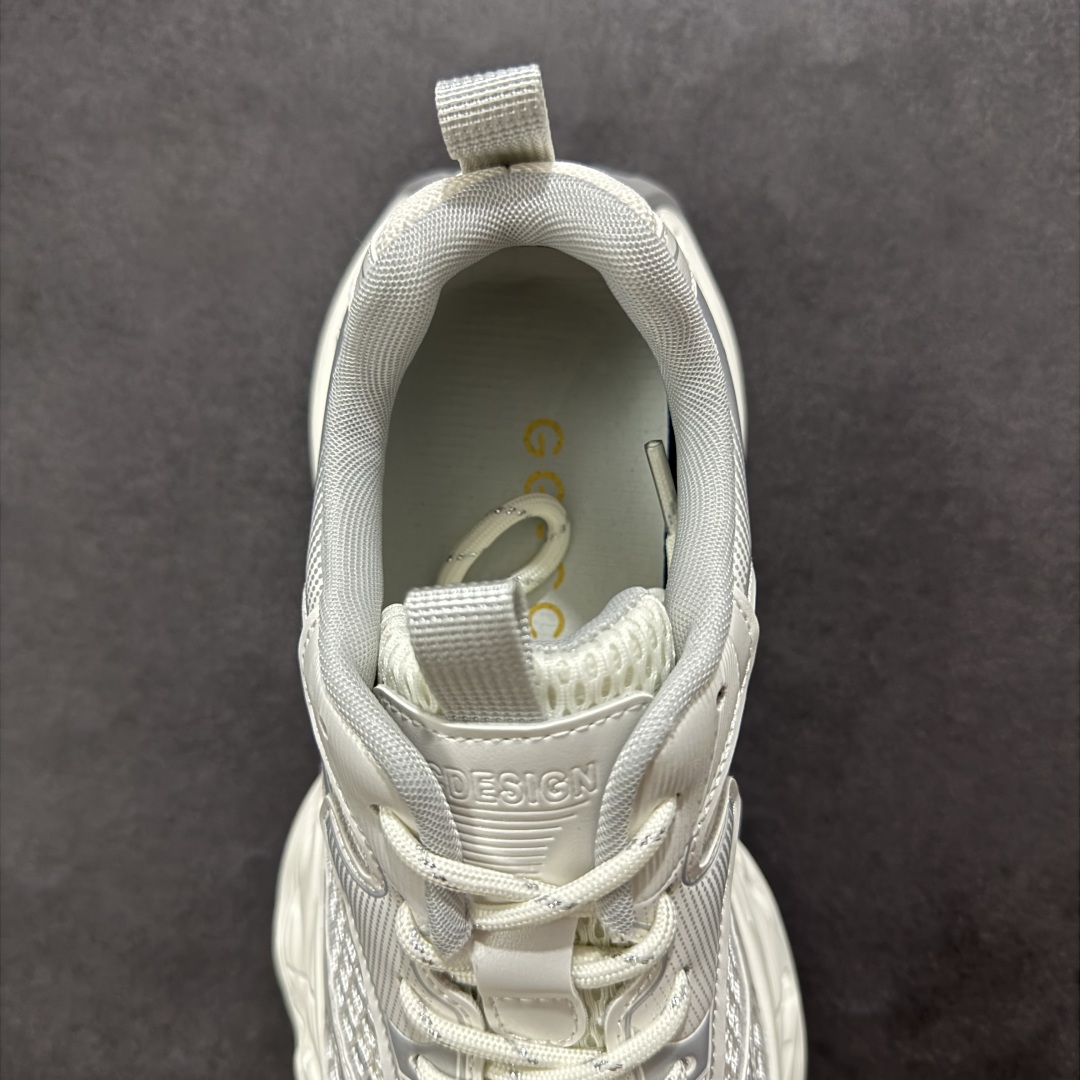 图片[7]-【公司级】GG-CC 林允同款 星河粒子 镂空休闲运动老爹鞋 春日踏青舒适度和少女感GGCC德训鞋界的白月光🌙 银白黄配色好温柔 镂空鞋面/组合月牙底 柔软有弹性的月牙底和增加舒适度显腿长的5cm内增高 长时间走路和站立都不累脚舒适度和少女感 尺码：35 36 37 38 39 40-选品中心
