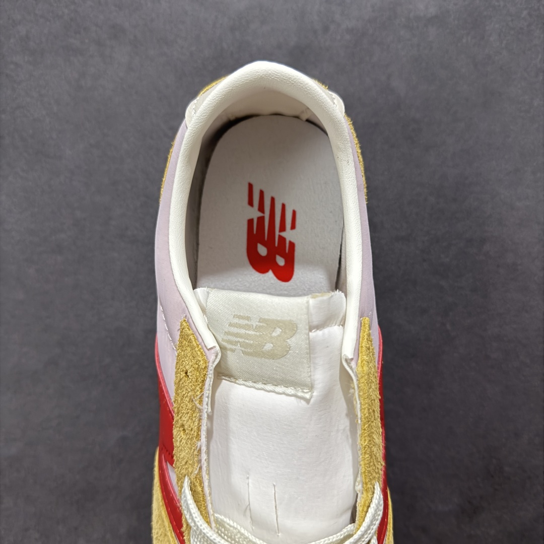 图片[7]-【公司级】New Balance NB 471 系列 鞋款特别附赠两双带有品牌标识的限定配色鞋带，在色彩的变换间激发更多造型灵感 New Balance 471鞋款的诞生，不仅承载着New Balance对复古薄底跑鞋的创意诠释，更延续了品牌对经典设计的传承与致敬。 货号： U471AC 尺码：36-45-选品中心