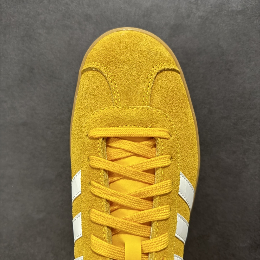 图片[8]-【纯原特价】AD 阿迪 Court VL Class 低帮复古休闲板鞋 JI0495 纯原平台专供品质 原厂材料打造 市售最高品质 区别通货 绒面麂皮防滑耐磨轻便低帮板鞋 整双鞋以传统的低帮呈现的清新造型 鞋头优先头层反毛皮 包裹保证优秀质感的同时 中底选择了与德训鞋类似的生胶材质打造 并且厚度十分可观 相信可以将脚感与增高效果双双拿捏 尺码：36 36.5 37 38 38.5 39 40 40.5 41 42 42.5 43 44 44.5 45-选品中心