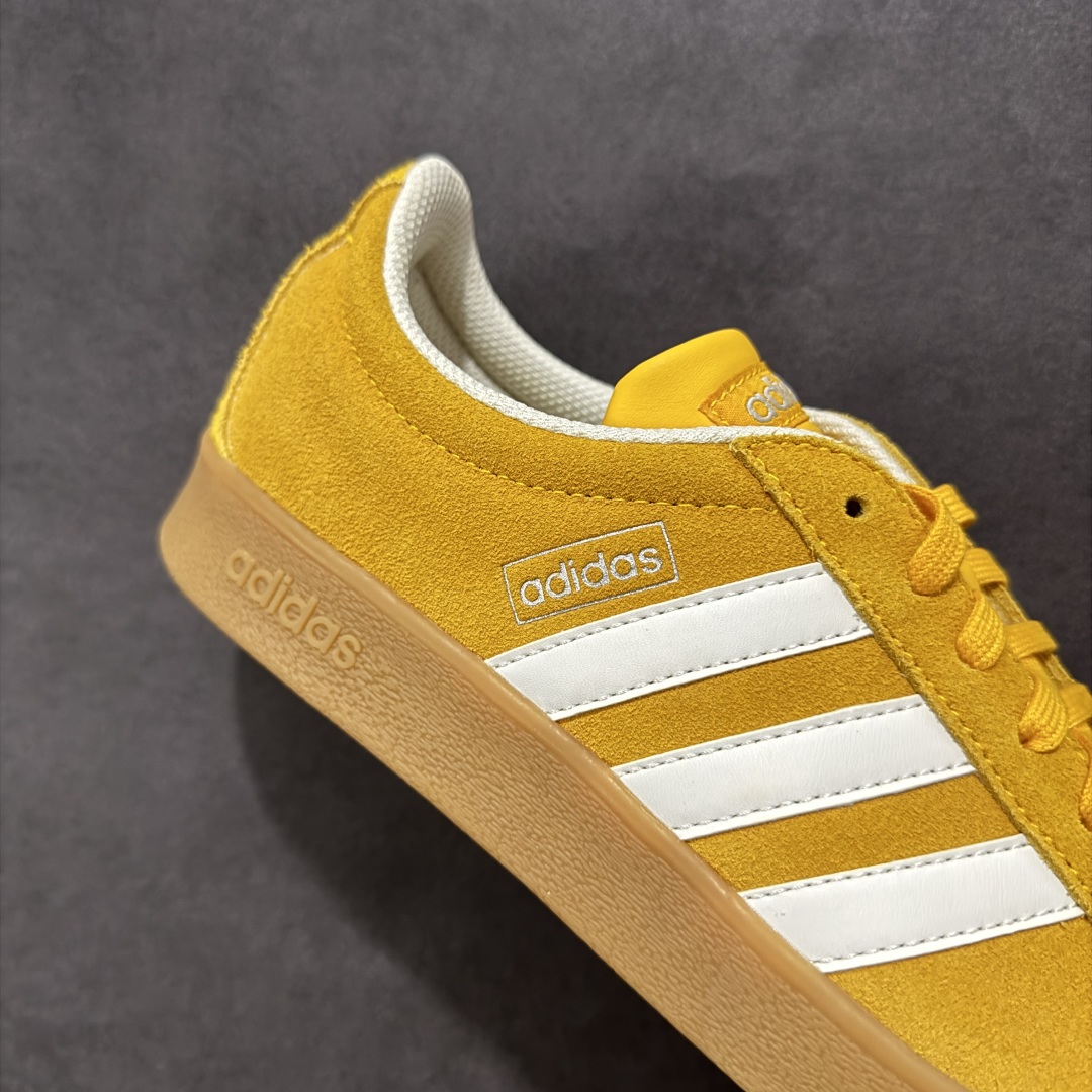 图片[6]-【纯原特价】AD 阿迪 Court VL Class 低帮复古休闲板鞋 JI0495 纯原平台专供品质 原厂材料打造 市售最高品质 区别通货 绒面麂皮防滑耐磨轻便低帮板鞋 整双鞋以传统的低帮呈现的清新造型 鞋头优先头层反毛皮 包裹保证优秀质感的同时 中底选择了与德训鞋类似的生胶材质打造 并且厚度十分可观 相信可以将脚感与增高效果双双拿捏 尺码：36 36.5 37 38 38.5 39 40 40.5 41 42 42.5 43 44 44.5 45-选品中心