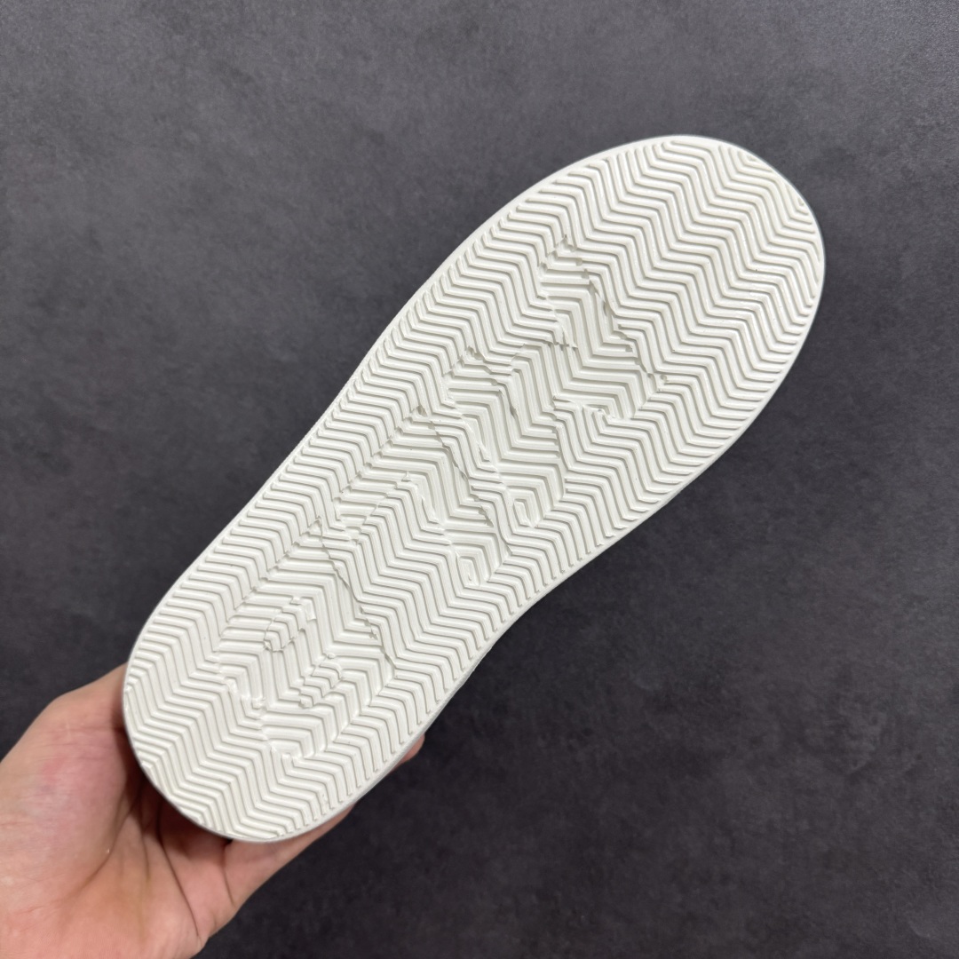 图片[9]-【GQ福利】MLB Chukky Classic 经典老爹风轻量增高厚底百搭休闲运动慢跑鞋 原楦原纸版数据开发 采用优质轻量克重纤维移膜皮革及透气网面鞋面材质 全新独立4cm厘米外增高轻质发泡大底 尺码：35 36 36.5 37.5 38 38.5 39 40 40.5 41 42 42.5 43 44-选品中心