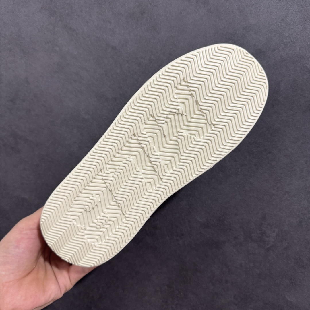 图片[9]-【GQ福利】MLB Chukky Classic 经典老爹风轻量增高厚底百搭休闲运动慢跑鞋 原楦原纸版数据开发 采用优质轻量克重纤维移膜皮革及透气网面鞋面材质 全新独立4cm厘米外增高轻质发泡大底 尺码：35 36 36.5 37.5 38 38.5 39 40 40.5 41 42 42.5 43 44-选品中心