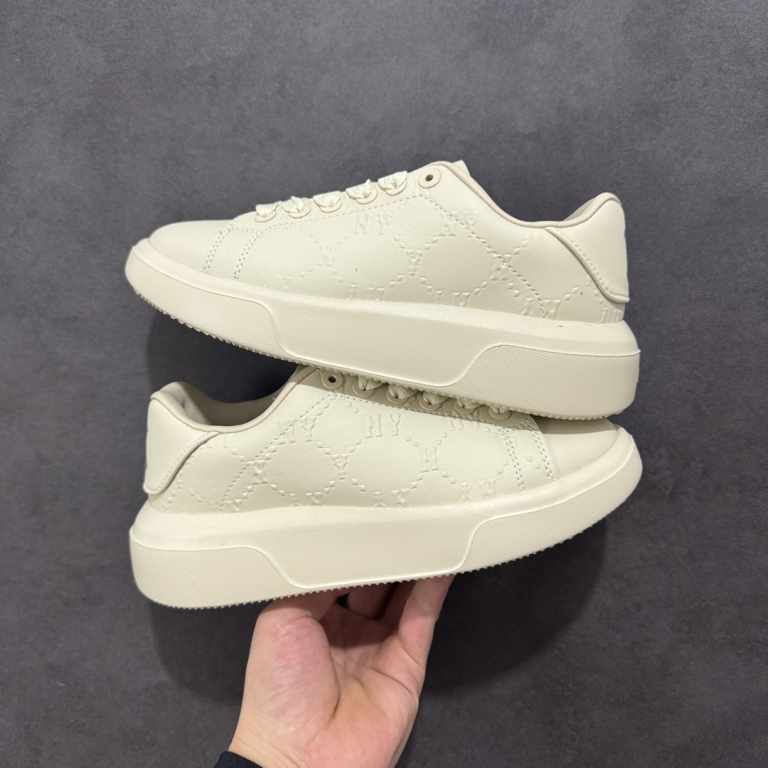 图片[8]-【GQ福利】MLB Chukky Classic 经典老爹风轻量增高厚底百搭休闲运动慢跑鞋 原楦原纸版数据开发 采用优质轻量克重纤维移膜皮革及透气网面鞋面材质 全新独立4cm厘米外增高轻质发泡大底 尺码：35 36 36.5 37.5 38 38.5 39 40 40.5 41 42 42.5 43 44-选品中心