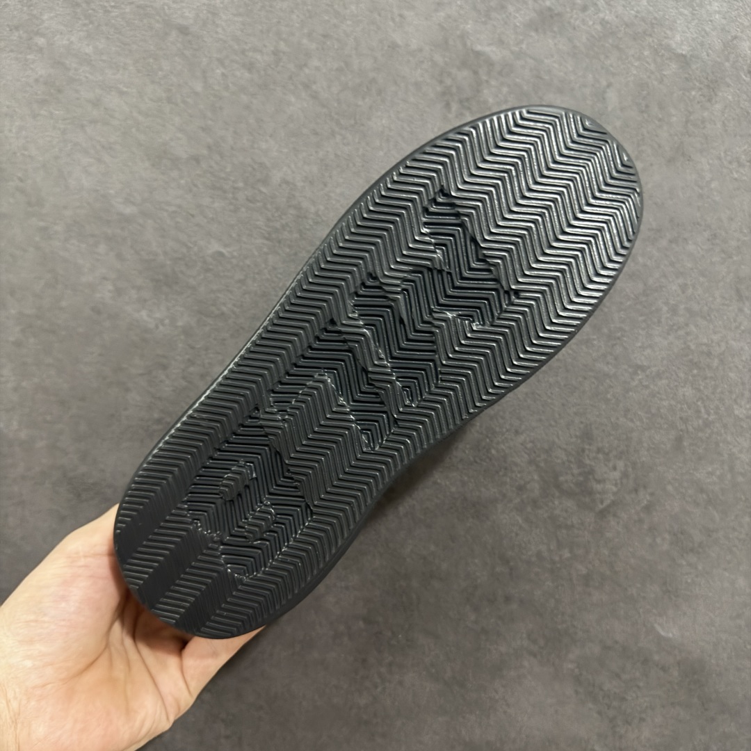 图片[9]-【GQ福利】MLB Chukky Classic 经典老爹风轻量增高厚底百搭休闲运动慢跑鞋 原楦原纸版数据开发 采用优质轻量克重纤维移膜皮革及透气网面鞋面材质 全新独立4cm厘米外增高轻质发泡大底 尺码：35 36 36.5 37.5 38 38.5 39 40 40.5 41 42 42.5 43 44-选品中心