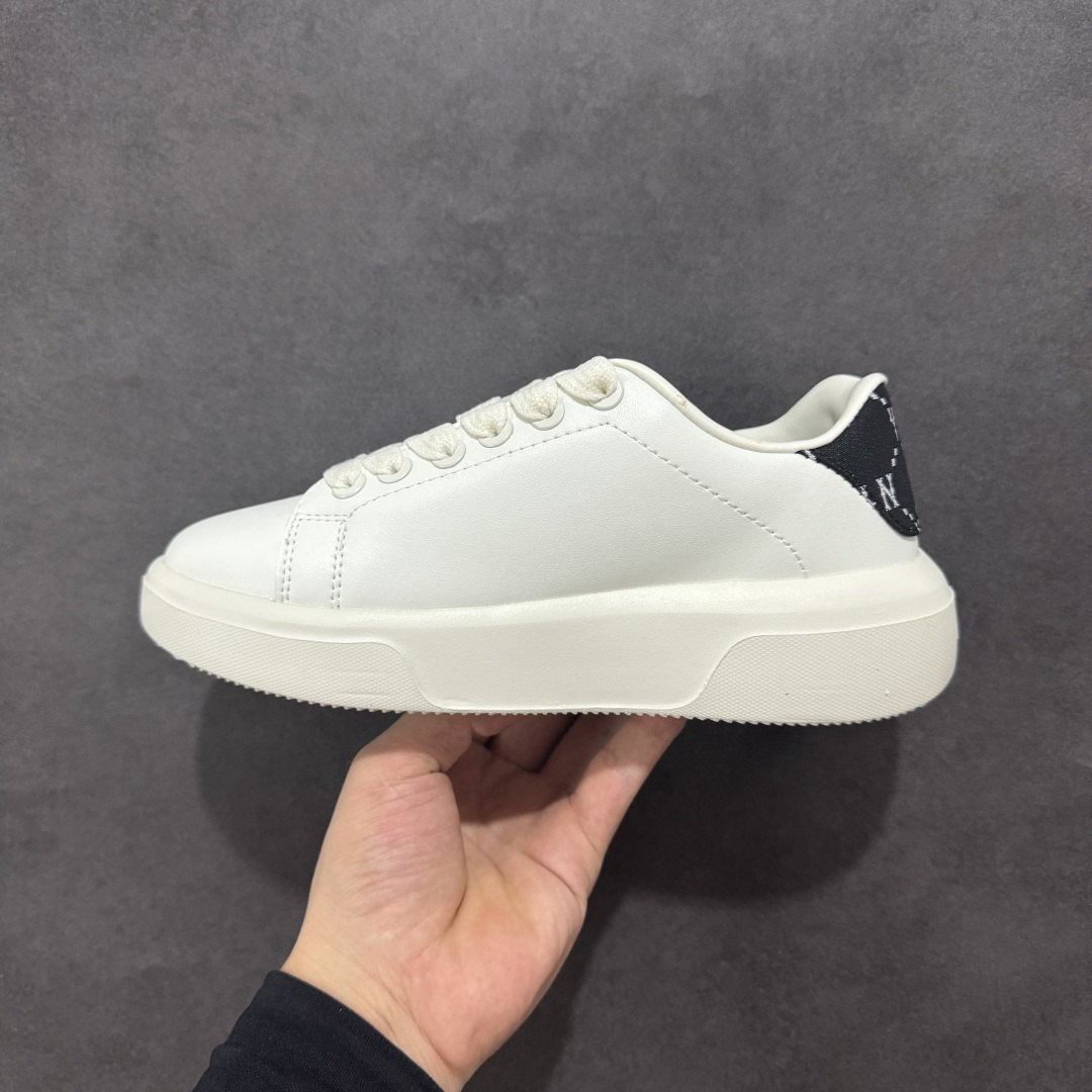 图片[2]-【GQ福利】MLB Chukky Classic 经典老爹风轻量增高厚底百搭休闲运动慢跑鞋 原楦原纸版数据开发 采用优质轻量克重纤维移膜皮革及透气网面鞋面材质 全新独立4cm厘米外增高轻质发泡大底 尺码：35 36 36.5 37.5 38 38.5 39 40 40.5 41 42 42.5 43 44-选品中心