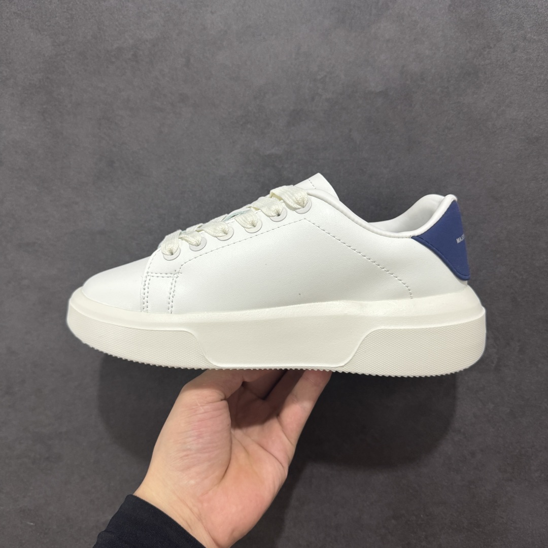 图片[2]-【GQ福利】MLB Chukky Classic 经典老爹风轻量增高厚底百搭休闲运动慢跑鞋 原楦原纸版数据开发 采用优质轻量克重纤维移膜皮革及透气网面鞋面材质 全新独立4cm厘米外增高轻质发泡大底 尺码：35 36 36.5 37.5 38 38.5 39 40 40.5 41 42 42.5 43 44-选品中心