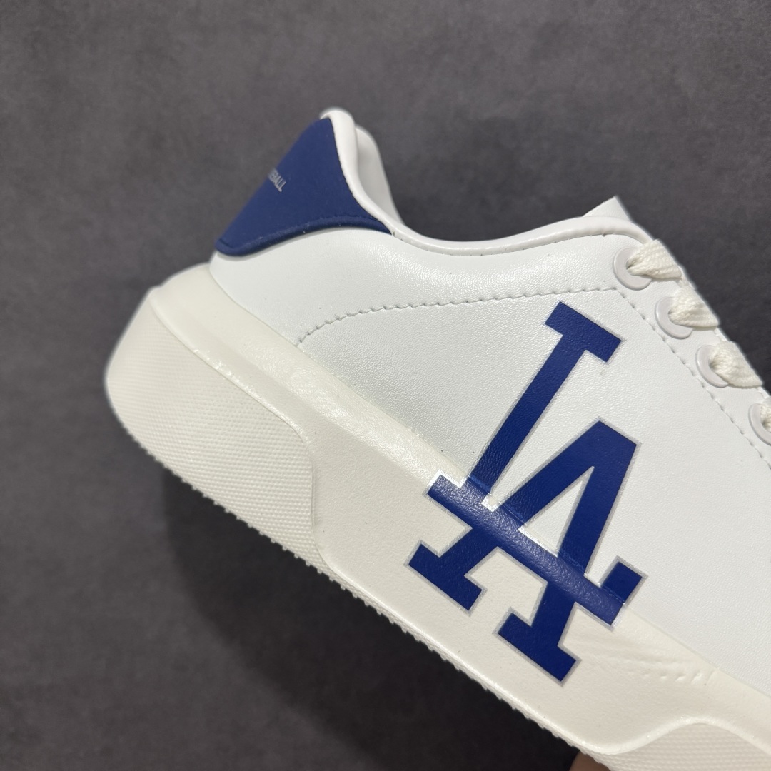 图片[6]-【GQ福利】MLB Chukky Classic 经典老爹风轻量增高厚底百搭休闲运动慢跑鞋 原楦原纸版数据开发 采用优质轻量克重纤维移膜皮革及透气网面鞋面材质 全新独立4cm厘米外增高轻质发泡大底 尺码：35 36 36.5 37.5 38 38.5 39 40 40.5 41 42 42.5 43 44-选品中心