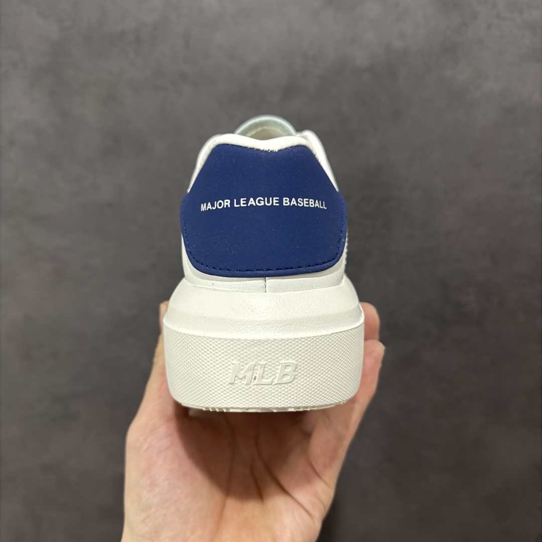 图片[4]-【GQ福利】MLB Chukky Classic 经典老爹风轻量增高厚底百搭休闲运动慢跑鞋 原楦原纸版数据开发 采用优质轻量克重纤维移膜皮革及透气网面鞋面材质 全新独立4cm厘米外增高轻质发泡大底 尺码：35 36 36.5 37.5 38 38.5 39 40 40.5 41 42 42.5 43 44-选品中心