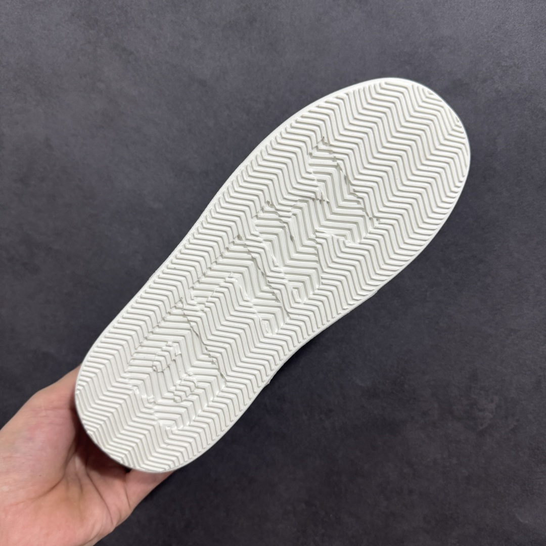 图片[9]-【GQ福利】MLB Chukky Classic 经典老爹风轻量增高厚底百搭休闲运动慢跑鞋 原楦原纸版数据开发 采用优质轻量克重纤维移膜皮革及透气网面鞋面材质 全新独立4cm厘米外增高轻质发泡大底 尺码：35 36 36.5 37.5 38 38.5 39 40 40.5 41 42 42.5 43 44-选品中心