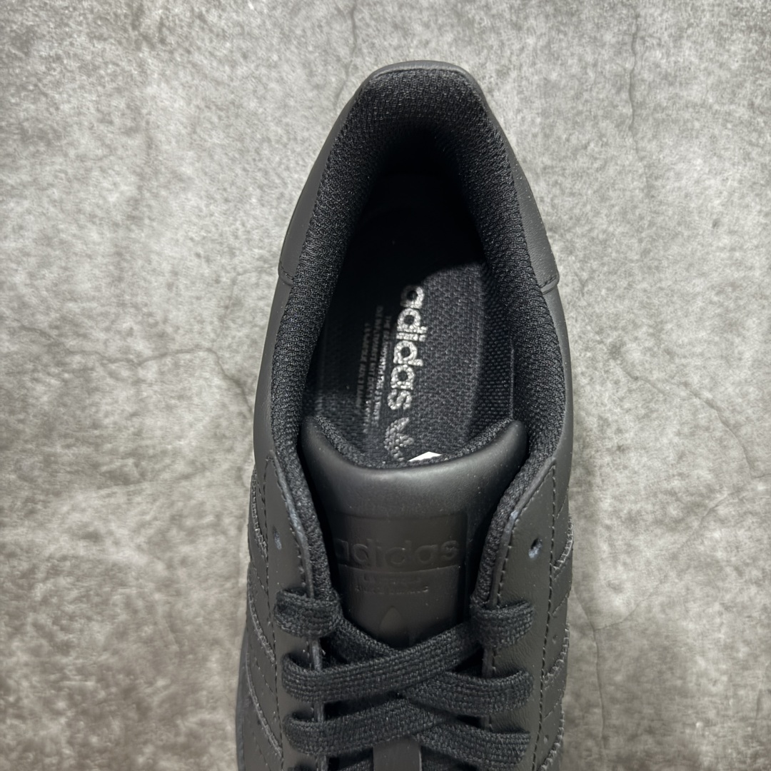  
【G版】Adidas Original Superstar 纯黑贝壳头 EG4957

完美细节 原