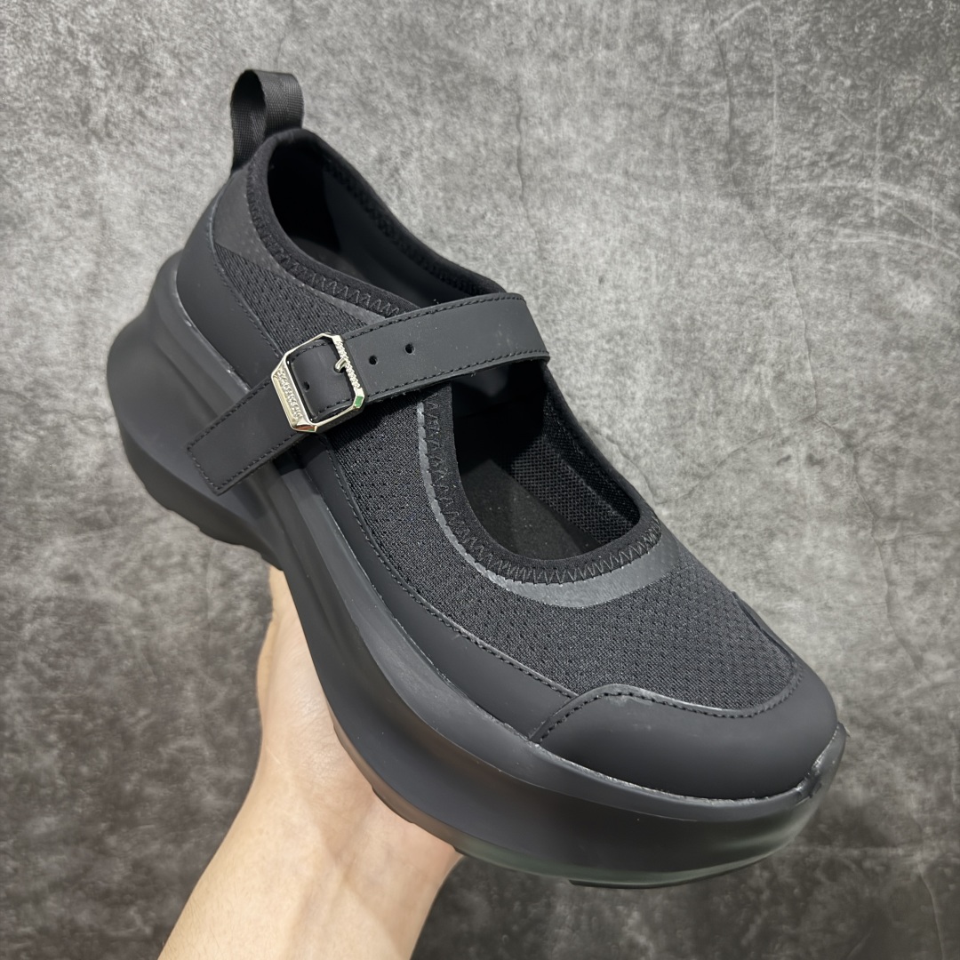 图片[3]-【莞产礼盒版】CDG x Salomon 萨洛蒙 联名款XT-6 系列 厚底 休闲 运动鞋 原版购入开发 做货 独立私模 原材料打造 一比一原版细节 延续品牌设计基因，融合简约的设计和实用的技术性 联名鞋款依旧是黑白简约配色，鞋身上的品牌字样也体现出极简主义的设计风格 搭配Contagrip 橡胶厚底鞋底设计，重新演绎的鞋面部分则以Pulsar Advanced袜套式轮廓替换了之前抽绳鞋带 并饰有网眼、抗撕裂材质鞋面、防水胶条以及尼龙拉环等细节 面料： 原版定制进口科技面料 内里： 原版进口透气网里 大底： 原版开模超轻发泡材质 底厚： 6.5CM 尺码：34-40（34 40订做不退换）-选品中心