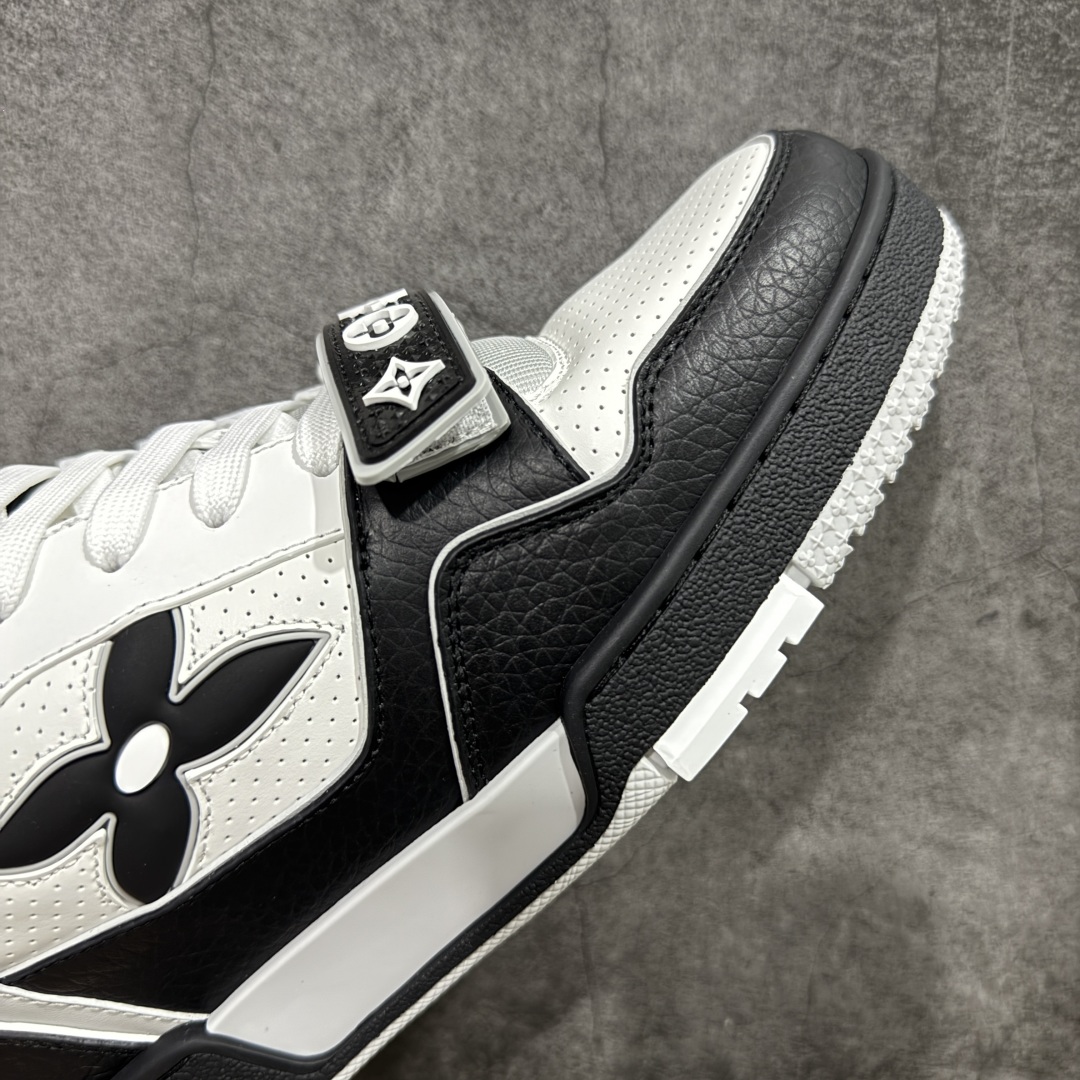 580 【佛山顶级超A版】Louis Vuitton LV Trainer系列 黑白熊猫魔术贴
