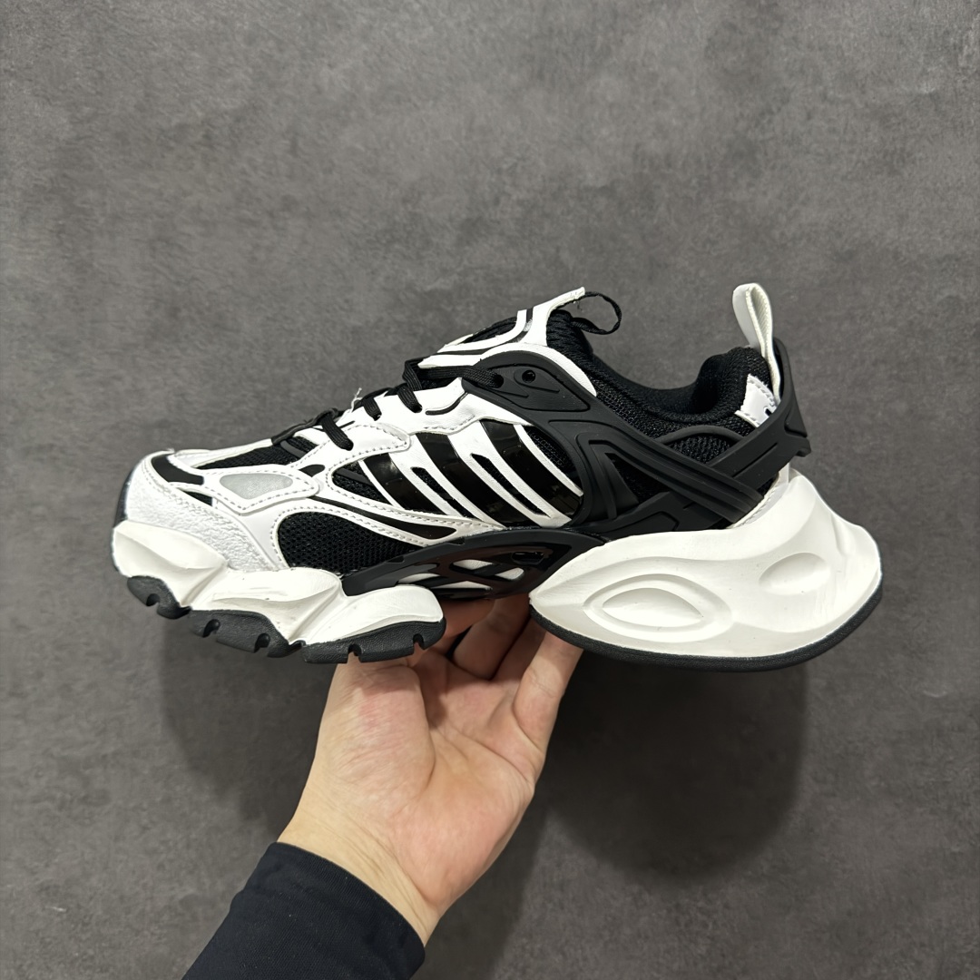 图片[2]-【公司级】AD XLG Runner Deluxe 跑步者豪华版系列低帮厚底增高老爹风复古缓震休闲运动慢跑鞋IH0072 轻机甲赛博复古休闲运动老爹鞋 原楦纸板数据开发 铸造原味鞋型 耐磨防撕裂面料和RPU后跟结构，皮革鞋面缀有交叉失眠，搭配织物内里，舒适妥帖。双密度大底设计，更具稳定性 尺码：36-45-选品中心