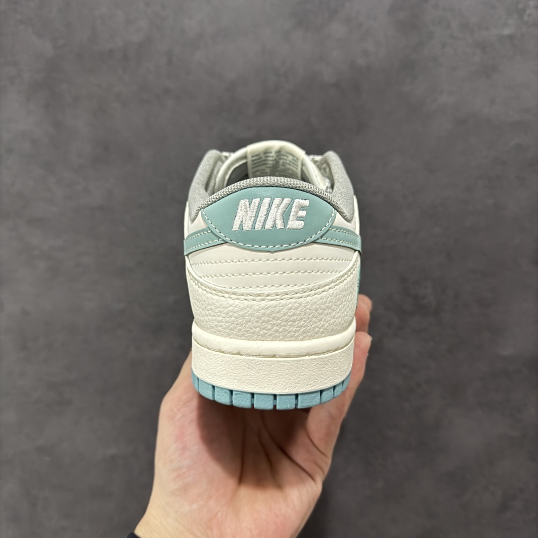  
【定制版】Nike SB Dunk Low x BAPE 灰白蓝
纯原大厂出品 极力推荐
原装头层材
