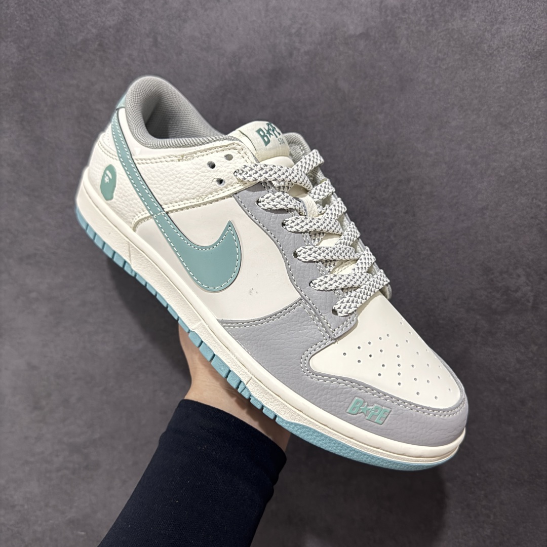  
【定制版】Nike SB Dunk Low x BAPE 灰白蓝
纯原大厂出品 极力推荐
原装头层材