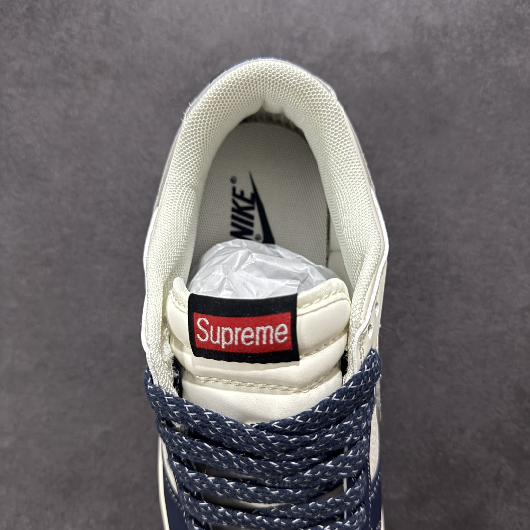  
【定制版】Nike SB Dunk Low x Supreme 蓝白灰小钩
纯原大厂出品 极力推荐
