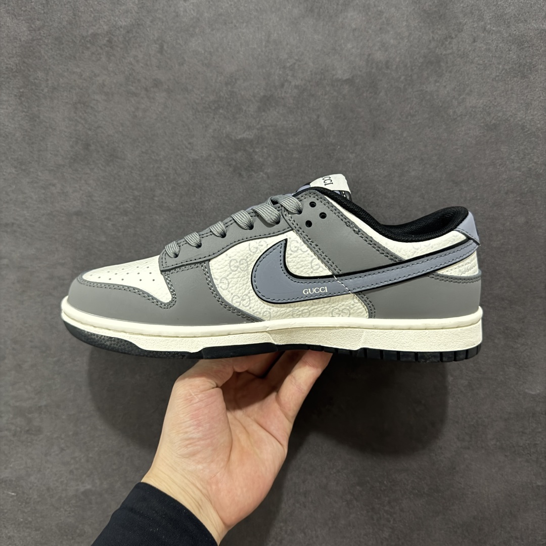 
【定制版】Nike SB Dunk Low x GUCCI 灰白蓝小钩
纯原大厂出品 极力推荐
原装