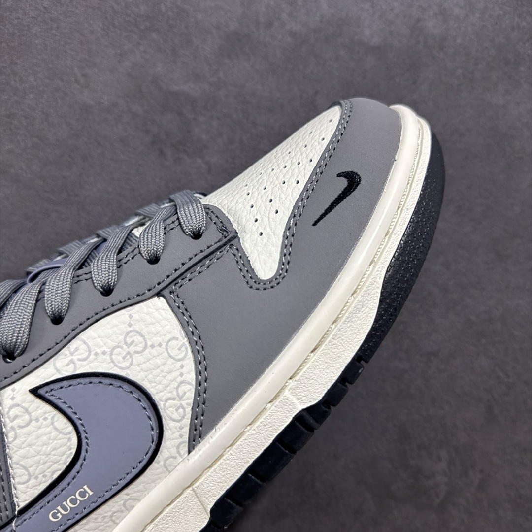  
【定制版】Nike SB Dunk Low x GUCCI 灰白蓝小钩
纯原大厂出品 极力推荐
原装
