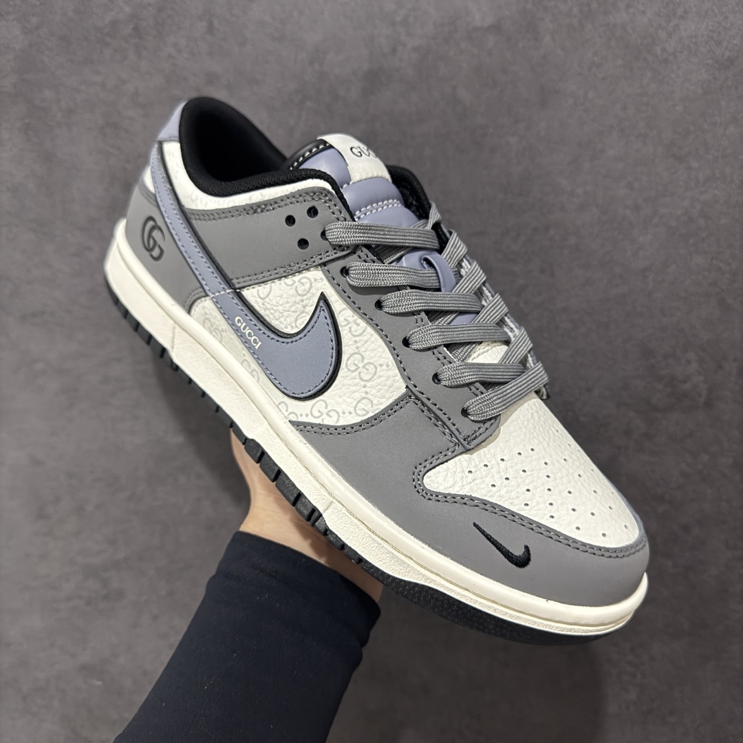  
【定制版】Nike SB Dunk Low x GUCCI 灰白蓝小钩
纯原大厂出品 极力推荐
原装