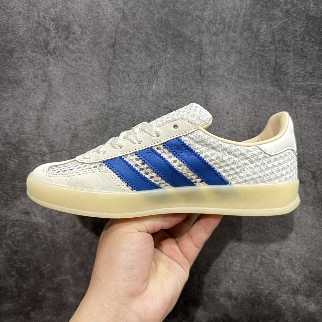  
【正确版】adidas originals GAZELLE INDOOR 米白蓝色
此款鞋延续了橡胶