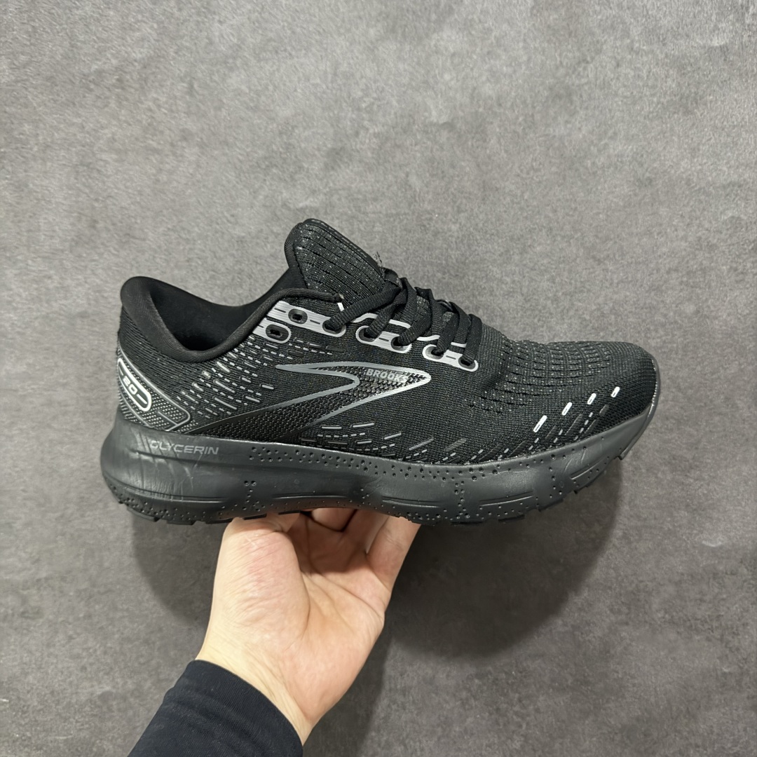 【公司级】新款Brooks布鲁克斯Glycerin甘油20跑鞋男子缓震马拉松氮气慢跑鞋 该鞋以厚实的中底和高分子注氮技术为特点 提供极致的缓震性能 鞋面柔软厚实 具有良好的包裹性能和散热性能 大底设计简单 纹路深 适合城市路跑 尺码:36 36.5 37.5 38 38.5 39 40 40.5 41 42 42.5 43 44 45-选品中心