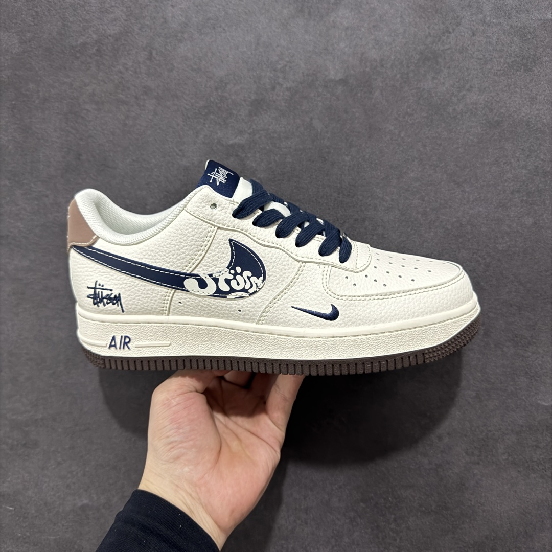  
【定制版】Nike Air Force 1'07 Low 斯图西联名 卡通勾 空军一号低帮休闲板鞋 