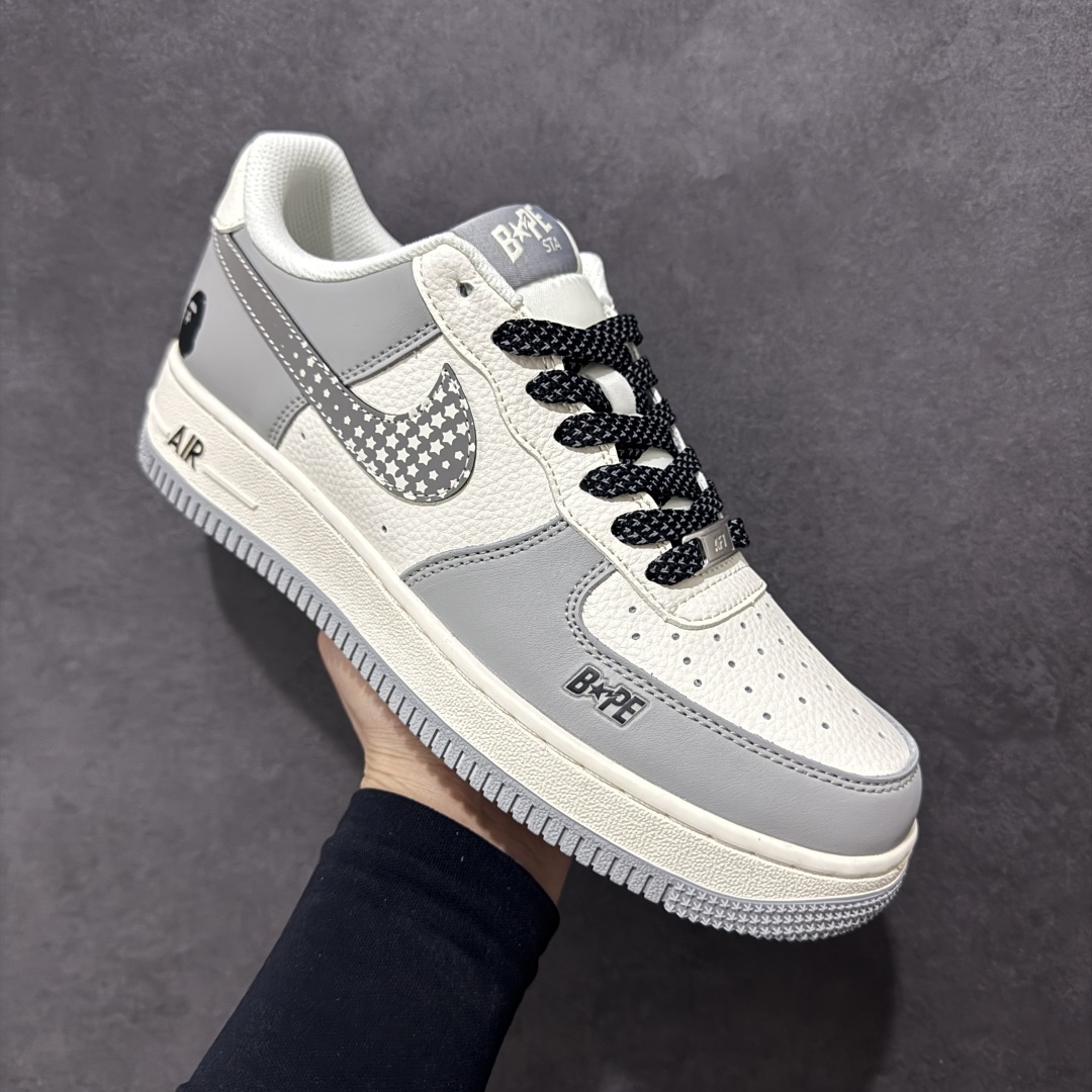  
【定制版】Nike Air Force 1‘07 Low Bape联名 米灰星星 空军一号低帮休闲板