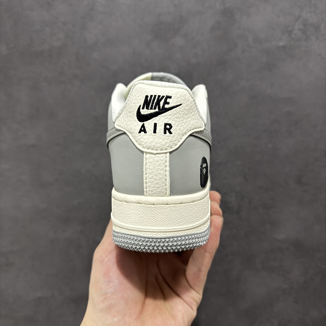  
【定制版】Nike Air Force 1‘07 Low Bape联名 米灰星星 空军一号低帮休闲板