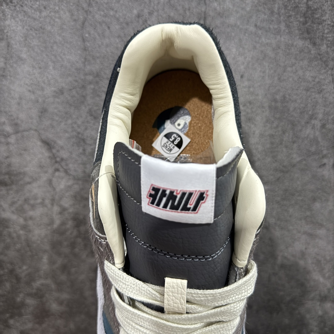 图片[8]-【公司级】KASINA x Nike Air Max 1”Won-Ang Orange“ 重磅联名为庆祝 Kasina 成立25周年以及Air Max 1 发售35周年，街头服饰品牌 Kasina 与 Nike 将联名合作推出两款全新Air Max 1 。此番合作一方面为庆祝 Kasina 成立 25 周年，另一方面则以送给新婚夫妇的雕刻木鸭为灵感重塑 Nike Air Max 1 鞋履，马毛、绒面革以及皮革拼接呈现，并预备了两色可选。鞋身也是细节满满，鞋头外侧的迷你 Swoosh 上点缀可爱花朵，鞋舌点缀 Kasina Logo。鞋带前段的木质鞋带扣丰富细节，并且还附赠鸳鸯吊牌。在韩国文化中，用木头雕刻的鸳鸯被称为 kireogi，并经常作为结婚礼物赠送，寓意幸福美满 尺码：DQ8475-001 尺码：36-45-选品中心