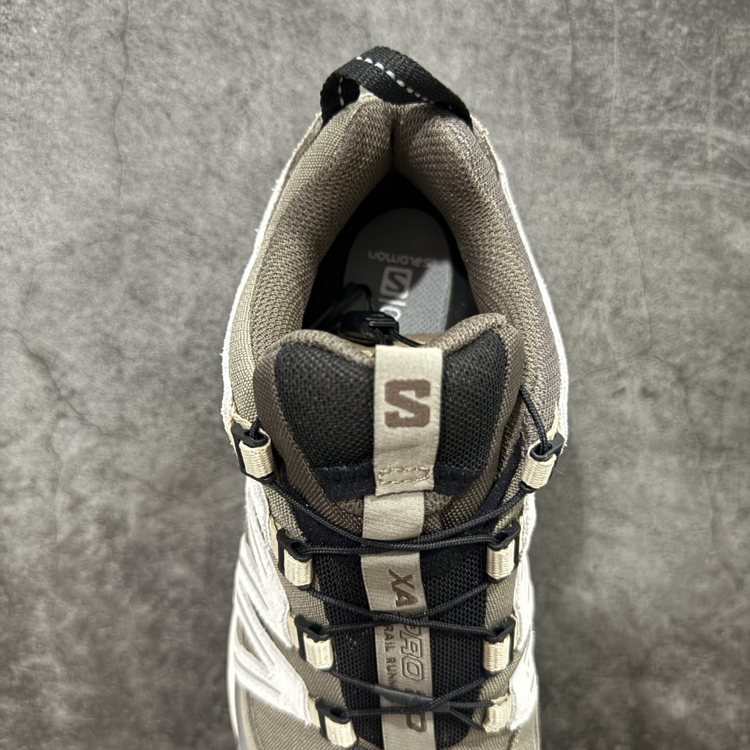 图片[8]-【PK升级版】全新版本 纯原大厂出品 萨洛蒙 Salomon XA PRO 3D Suede 户外轻便机能鞋 477920 纯原外贸平台特供订单 耗时半年巨作 全套原纸板楦头开发 原厂特供网布配套加持 确保原汁原味 完美呈现版型 原档数据独家私模五层组合大底 原装Ortholite轻量化鞋垫 中底布带钢印编号 原厂TPU锁扣 进口港宝加持 后跟自然饱满 还原公司包裹性 鞋面以“锯齿”状的包裹系统呈现 在基色底之下加入了各种色点缀 将公司的最新技术和时尚前卫的造型融入耐用的长跑款式中 鞋面由 TPU 薄膜制成 并焊接在高耐磨网眼上 使其既时尚又坚固 由 ACS底盘支撑 可增强稳定性和支撑力 以及由橡胶凸耳 Contragrip外底覆盖的 EVA 缓冲中底 旨在应对崎岖的地形 鞋舌上的彩色Salomon 标签、Quicklace 系统以及鞋头、鞋舌和鞋跟上的附加品牌使细节更加完美 让穿着者可以轻松驾驭户外与通勤下的任何运动生活场景 无缝鞋身户外随意纵横 颜值与脚感兼备 出街通勤 绝对非常吸睛 你值得拥有 尺码：36 36.5 37 38 38.5 39 40 40.5 41 42 42.5 43 44 44.5 45-选品中心
