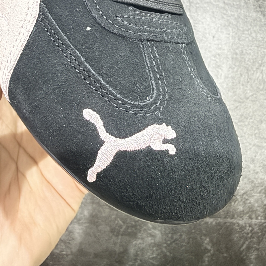 图片[5]-【CS纯原版】Puma Speedcat OG Sparco 彪马罗马阿莫尔系列 复古运动休闲赛车跑鞋 黑粉 市场第一梯队品质 版型 细节 烫金走线 完全碾压市场任意版本 欢迎对比🆚 工厂耗时3个月开发 原装档案原数据纸版楦型 采用固色翻毛皮鞋面材质(正确二次成型\’猛帮\’成型工艺🆚区别市面版本!!) 外置原数据开发轻量耐磨橡胶大底💪🏻 全球知名运动品牌PUMA宝马赛车系列 融合了宝马车队的标志性配色 以趣味十足又前卫复古的设计引领潮流 将赛道精神融入街头时尚 开启前卫竞速之旅 主打前卫复古风 Roma鞋款的鞋侧以复古的流线造型 缀以宝马经典Logo 巧妙吸睛 而Speedcat鞋款以亮眼三色条纹元素缀以舒适鞋面 赋予了独特的个性美学 演绎赛车的无尽能量 货号：398846 09 尺码：35-45-选品中心