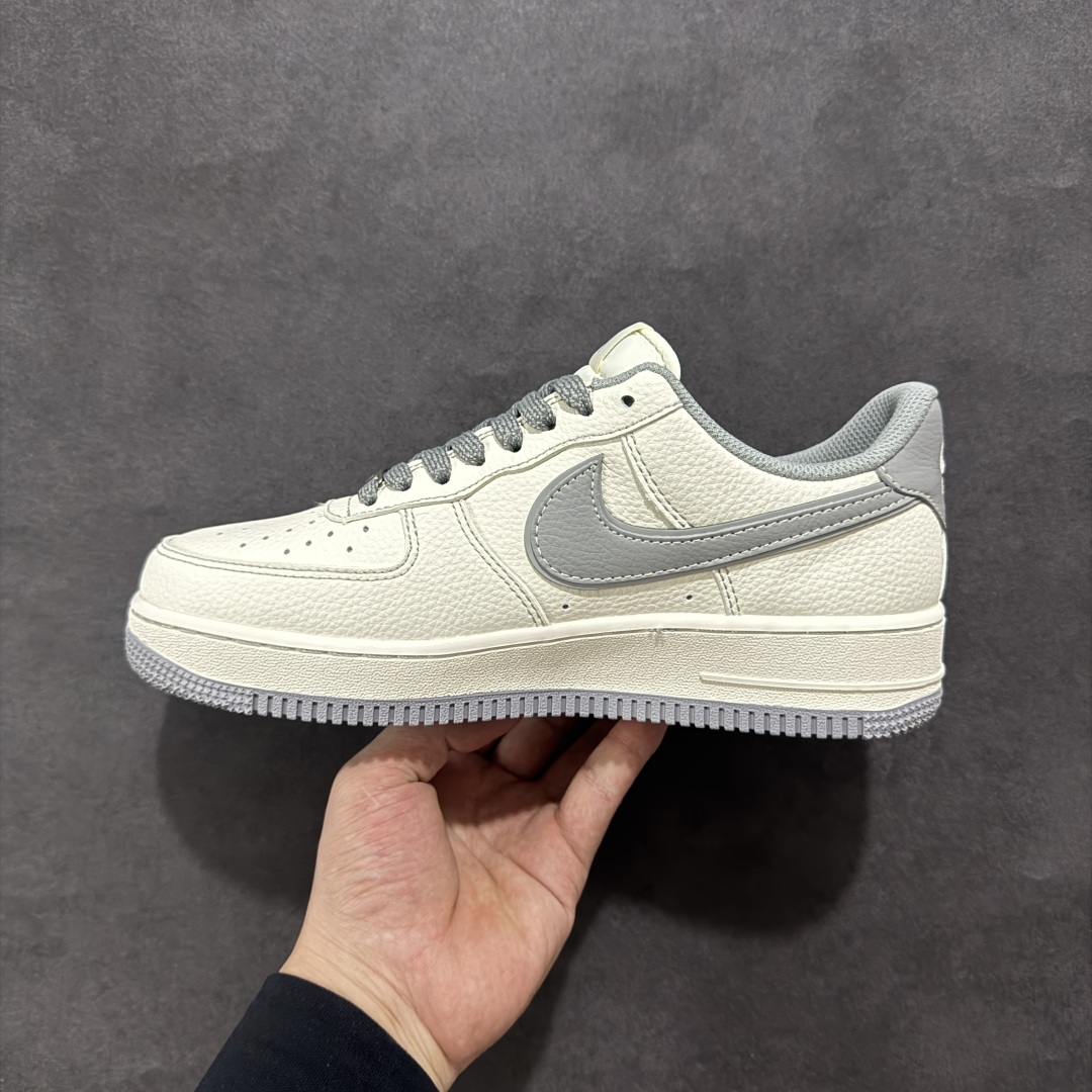 260 NIke Air Force 1 '07 Low “斯图西联名——米灰小三勾”空军一号 低帮 运动鞋 休闲鞋 HH7518-060