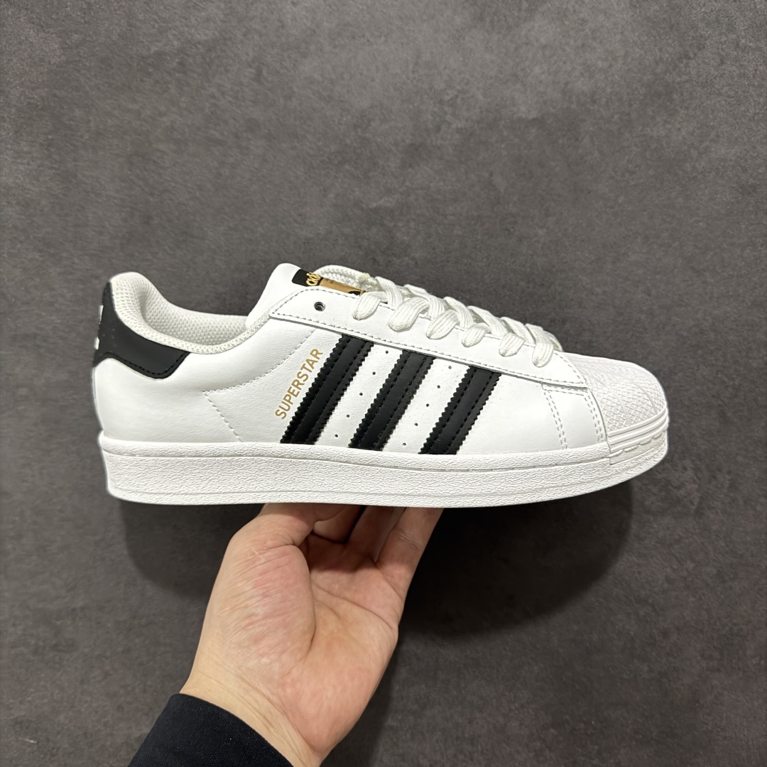 【GQ福利】原厂级别 特供版 AD Originals Superstar 贝壳头 经典百搭休闲运动板鞋 原楦原纸版数据开发 采用头层皮革材质打造 正确鞋垫 正确底模及扇贝头盖片 性价比相当高 货号：EG4958 尺码：36-44-选品中心