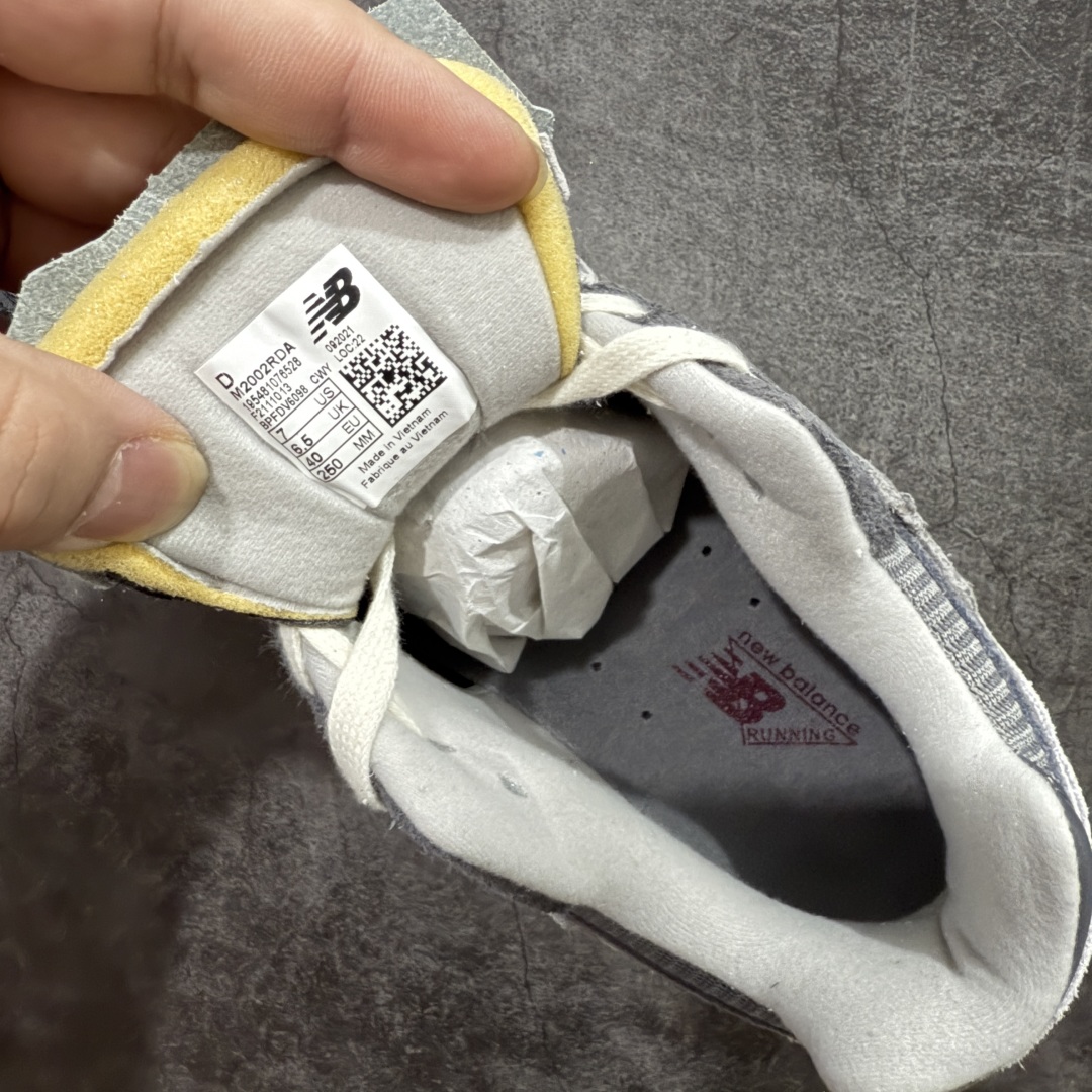 图片[7]-【小总裁版】NB New Balance M2002RDA 云雨灰 总裁平替版 品质很好 正确材料 正确组合大底 可高价零售‼️ 全套原楦原纸板原厂数据开发 原厂网纱 原装进口皮料 正确绒感卡色 正确中底拉帮中底网布细节 一比一手工擦旧效果 冲裁组合 匠心打造 耗时两个月开发完成 工艺极其复杂难度可想而知 新开独立私模大底 全网唯一正确做旧组合大底 高端零售专供产物 尺码：36 37 37.5 38 38.5 39.5 40 40.5 41.5 42 42.5 43 44 44.5 45 45.5 46.5-选品中心