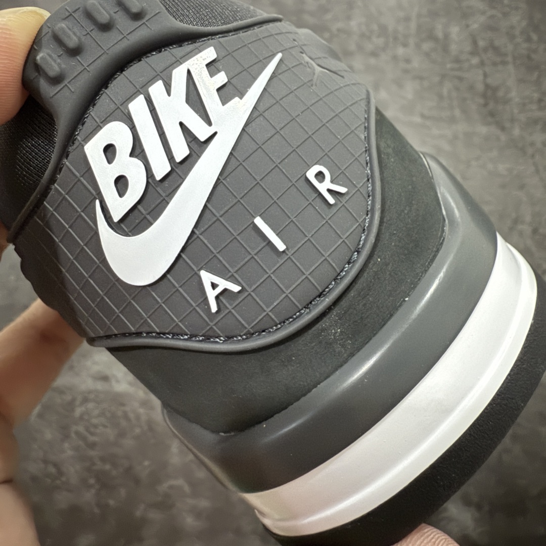 图片[2]-【OG纯原版】Air Jordan AJ4 RM 重置 重制版低帮复古篮球鞋 黑色 IB8856-121 采用了低帮的设计 并保留了众多AJ4的经典元素 鞋身以皮革、麂皮材质拼接打造 AJ4经典的TPU材质延伸至后跟 增强鞋款稳定性 而鞋身侧面的网格设计则被取消 尾部的NIKE AIR标志也得到保留 并同时带有飞人logo 中底部分同样搭载了可视AIR气垫 鞋底采用米白色中底和外底呈现 为整个设计收尾 尺码：40 40.5 41 42 42.5 43 44 44.5 45 46 47.5-选品中心