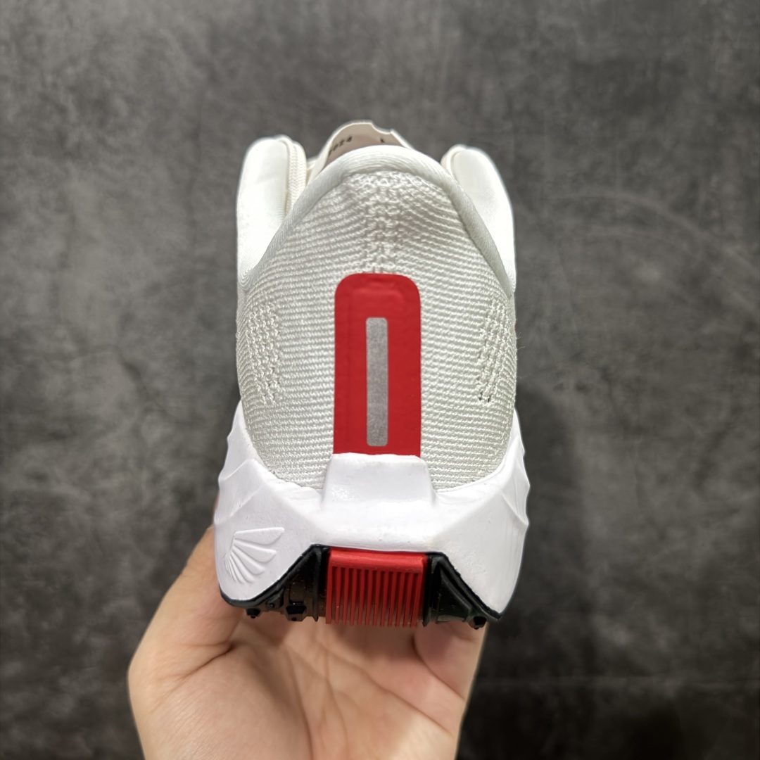 图片[4]-【RS纯原】Nike Pegasus Plus 超级飞马系列马拉松跑步鞋 FQ7262-003 平台专供 充正品质 之前未流通市场版本 内里嵌入定型海绵 中底搭载前Zoom+全掌React配置 全部原鞋开发打造 所有细节全部同步原版 全新一代拥有 Zoom Air 一如既往的稳定感和流畅感 鞋面采用工程网眼设计 为特定高热区域营造出色透气性 进一步增加鞋面的穿孔数量 让足部能够快速散热 中足搭配 Flywire 飞线 在高速运动时营造舒适稳定的贴合感 内置Zoon气垫加持 动力十足！ 尺码：39 40 40.5 41 42 42.5 43 44 44.5 45 46-选品中心