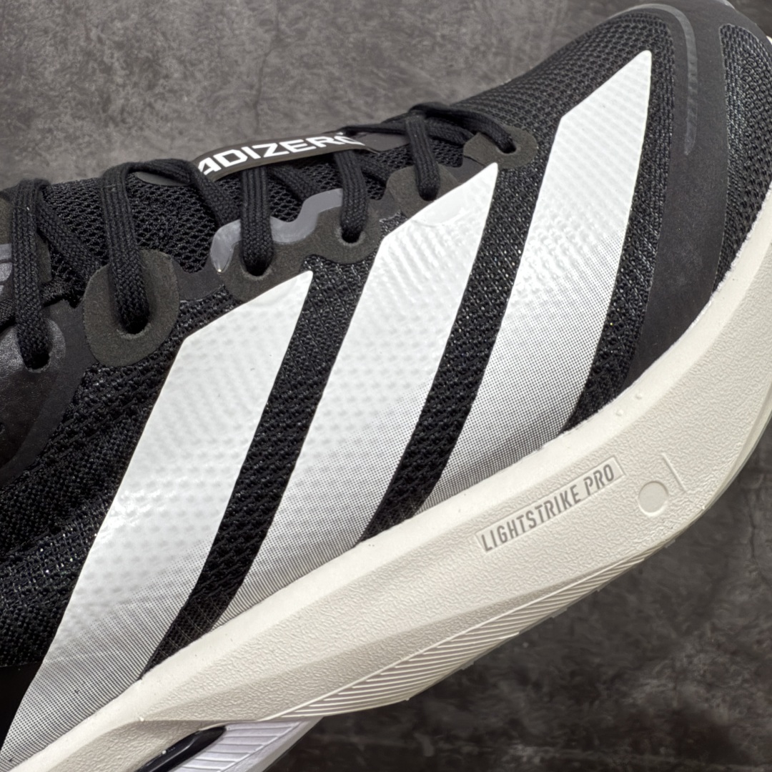 图片[4]-【纯原版】Ad Adizero Boston 13 阿迪马拉松系列超轻防滑训练跑步运动鞋 JS4938 市场目前独家使用真碳柱 组合底版本 区别市场涂漆假碳一体大底货 这双跑鞋在保留了前一代的核心科技的基础上，做了一些调整和优化，让跑鞋的脚感更加柔软、回弹和舒适。同时，它也回归了 BOSTON 系列原本的精神，提供了一双适合各种训练和速度的性能跑鞋。 尺码：36 36.5 37 38 38.5 39 40 40.5 41 42 42.5 43 44 44.5 45-选品中心