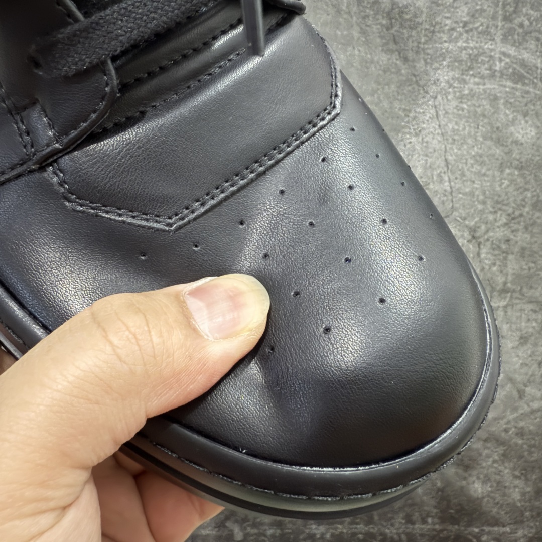  
【莞产】RO / Rick Owens 瑞克·欧文斯 倒三角/经典底/细鞋带款，全乳白色！
【皮料】