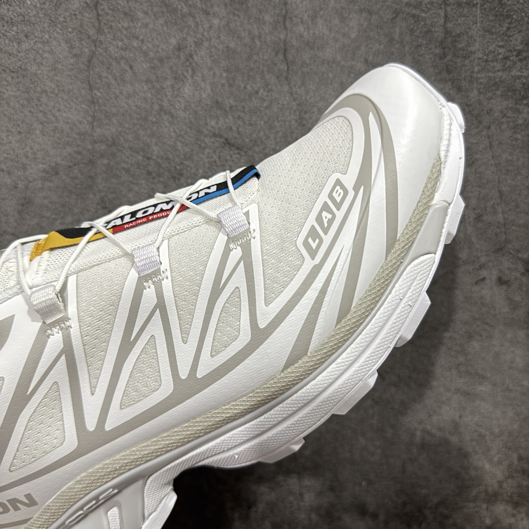 图片[6]-【PZ纯原】SALOMON XT-6 萨洛蒙潮流越野机能户外功能鞋 白色 412529 全新版本出货 好货不怕晚 品质 细节 材料都是肉眼可以见！ 售前售后也是其它工厂无法匹敌！ 纯原外贸平台特供订单 耗时半年巨作 全套原纸板楦头开发 原厂特供网布配套加持 确保原汁原味 完美呈现版型 原档数据独家私模五层组合大底 原装Ortholite轻量化鞋垫 中底布带钢印编号 原厂TPU锁扣 进口港宝加持 后跟自然饱满 还原公司包裹性 鞋面以“锯齿”状的包裹系统呈现 在基色底之下加入了各种色点缀 将公司的最新技术和时尚前卫的造型融入耐用的长跑款式中 鞋面由 TPU 薄膜制成 并焊接在高耐磨网眼上 使其既时尚又坚固 由 ACS底盘支撑 可增强稳定性和支撑力 以及由橡胶凸耳 Contragrip外底覆盖的 EVA 缓冲中底 旨在应对崎岖的地形 鞋舌上的彩色Salomon 标签、Quicklace 系统以及鞋头、鞋舌和鞋跟上的附加品牌使细节更加完美 让穿着者可以轻松驾驭户外与通勤下的任何运动生活场景 无缝鞋身户外随意纵横 颜值与脚感兼备 出街通勤 绝对非常吸睛 你值得拥有 尺码：36 36.5 37.5 38 38.5 39 40 40.5 41 42 42.5 43 44 44.5 45-选品中心