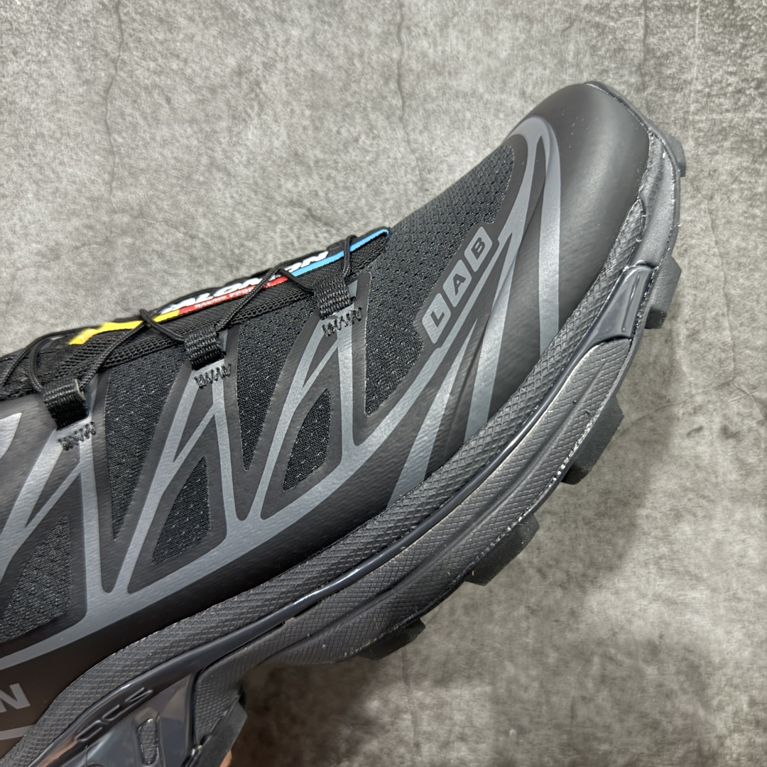 图片[6]-【PZ纯原】SALOMON XT-6 萨洛蒙潮流越野机能户外功能鞋 黑色 410866 全新版本出货 好货不怕晚 品质 细节 材料都是肉眼可以见！ 售前售后也是其它工厂无法匹敌！ 纯原外贸平台特供订单 耗时半年巨作 全套原纸板楦头开发 原厂特供网布配套加持 确保原汁原味 完美呈现版型 原档数据独家私模五层组合大底 原装Ortholite轻量化鞋垫 中底布带钢印编号 原厂TPU锁扣 进口港宝加持 后跟自然饱满 还原公司包裹性 鞋面以“锯齿”状的包裹系统呈现 在基色底之下加入了各种色点缀 将公司的最新技术和时尚前卫的造型融入耐用的长跑款式中 鞋面由 TPU 薄膜制成 并焊接在高耐磨网眼上 使其既时尚又坚固 由 ACS底盘支撑 可增强稳定性和支撑力 以及由橡胶凸耳 Contragrip外底覆盖的 EVA 缓冲中底 旨在应对崎岖的地形 鞋舌上的彩色Salomon 标签、Quicklace 系统以及鞋头、鞋舌和鞋跟上的附加品牌使细节更加完美 让穿着者可以轻松驾驭户外与通勤下的任何运动生活场景 无缝鞋身户外随意纵横 颜值与脚感兼备 出街通勤 绝对非常吸睛 你值得拥有 尺码：36 36.5 37.5 38 38.5 39 40 40.5 41 42 42.5 43 44 44.5 45-选品中心